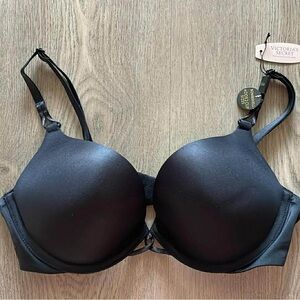 Victoria Secret Bombshell Push Up Bra Size 34B